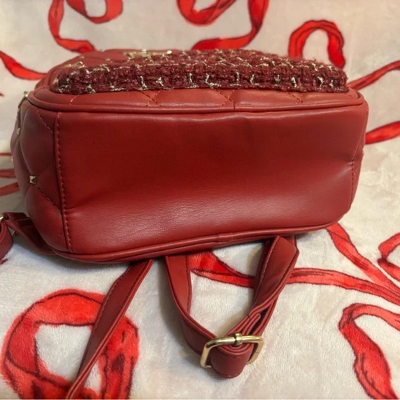 Badgley Mischka red and gold tweed backpack with gold studs - Picture 9 of 9